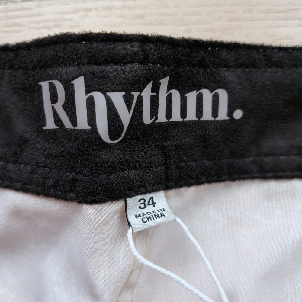 NEW Rhythm Shippo Trunk Mens 34 Board Shorts Peach Medallion Print Swim Trunks